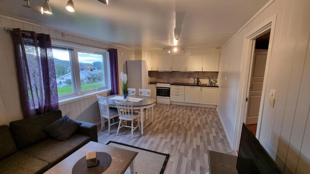 Lofoten Overnatting - Ballstad Buitenkant foto